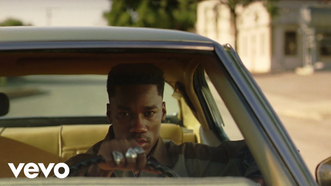 GIVĒON - Heartbreak Anniversary 🎶 Official Music Video