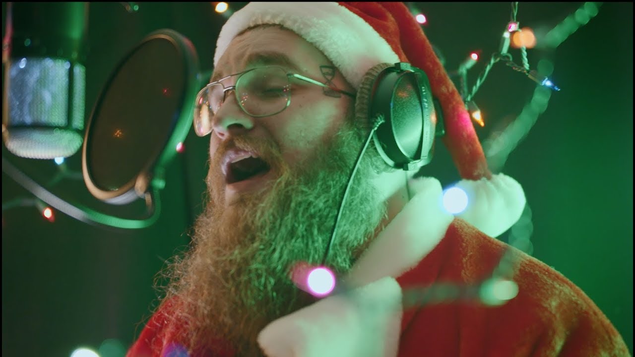 Teddy Swims Performs 'The Christmas Song' π