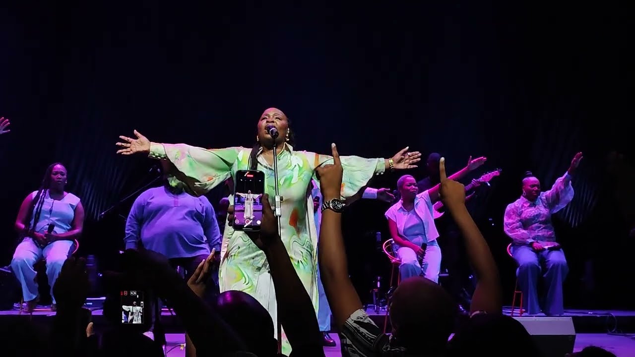 Xolly Mncwango - Ewe Unjalo