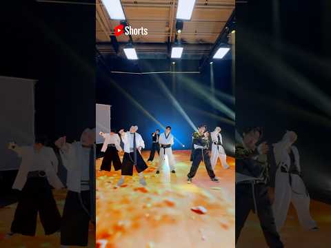 Hooray🥳 #StrayKids #스트레이키즈 #KARMA #CEREMONY #CEREMONYchallenge #StrayKidsComeback