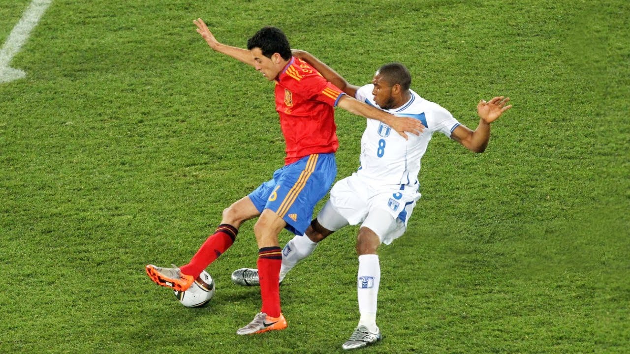 Sergio Busquets: Turning Football into Art ⚽