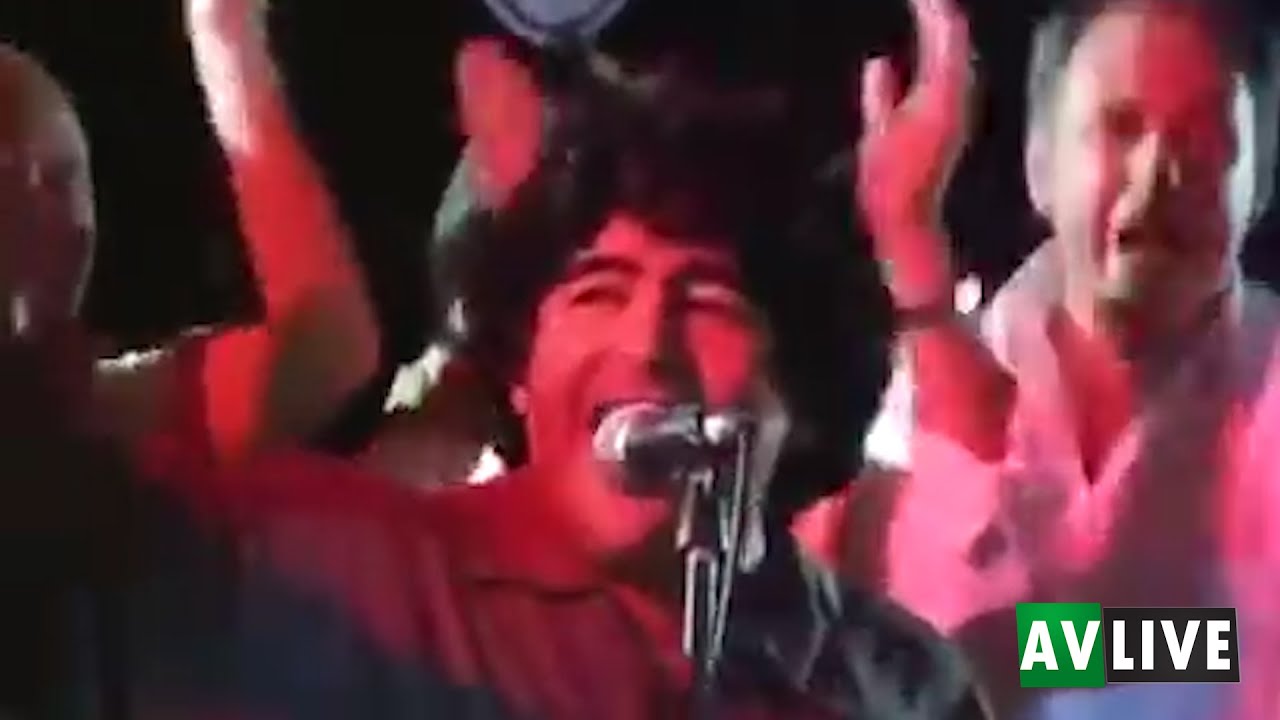 Addio a Diego Maradona: Il Leggendario Numero 10 ci Lascia a 60 Anni ⚽️