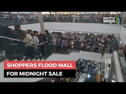 Kerala Mall Midnight Sale Goes Viral 🛍️