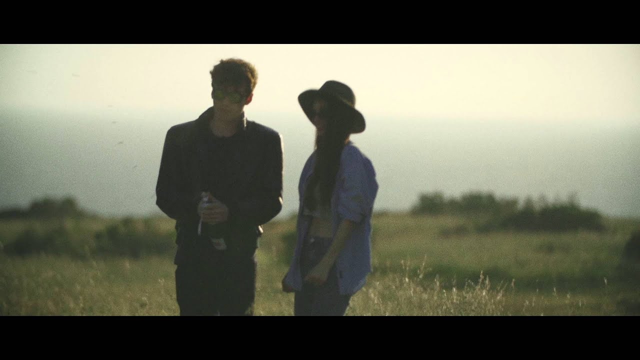 The Black Skirts - Hollywood (MV) 2015 🎬