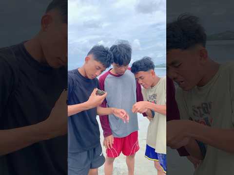Cari kepiting di pantai malah kena capit😂 #drama #lucu #komedi #short