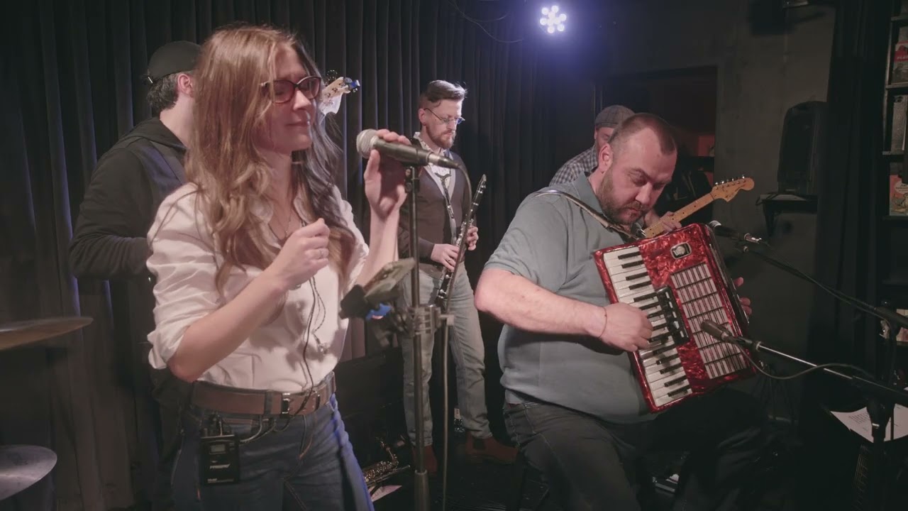 ЭХО исполняет «Анаит» — Живой концерт 🎶