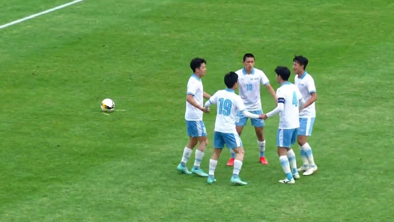 Top Funny Football Moments ⚽