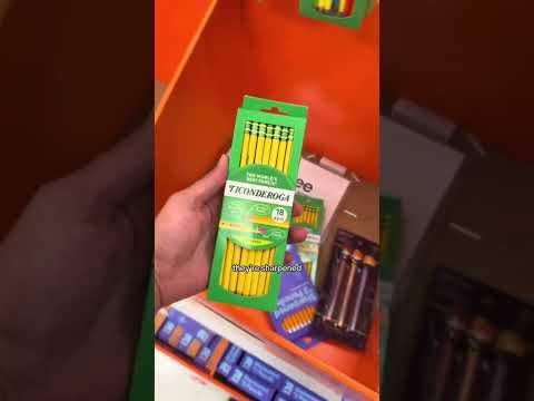 I HAD TO RUN THROUGH THE STORE!! 😨🫣 #dad #school #backtoschool #shop #shorts #vlog #vlogging