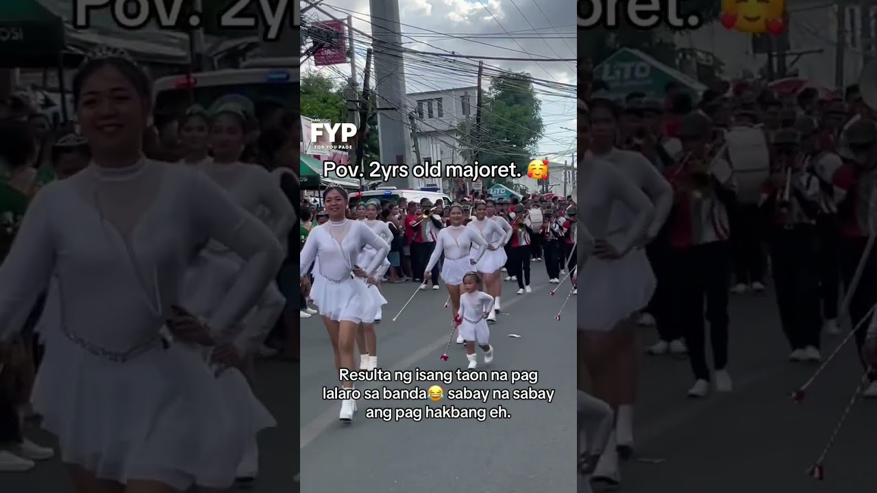 2 Adorable 2-Year-Old Majorette Joins Parade & Steals the Show! 🎉