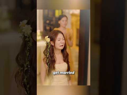 The younger sister cried as she watched her elder sister get married #shorts #movie #drama