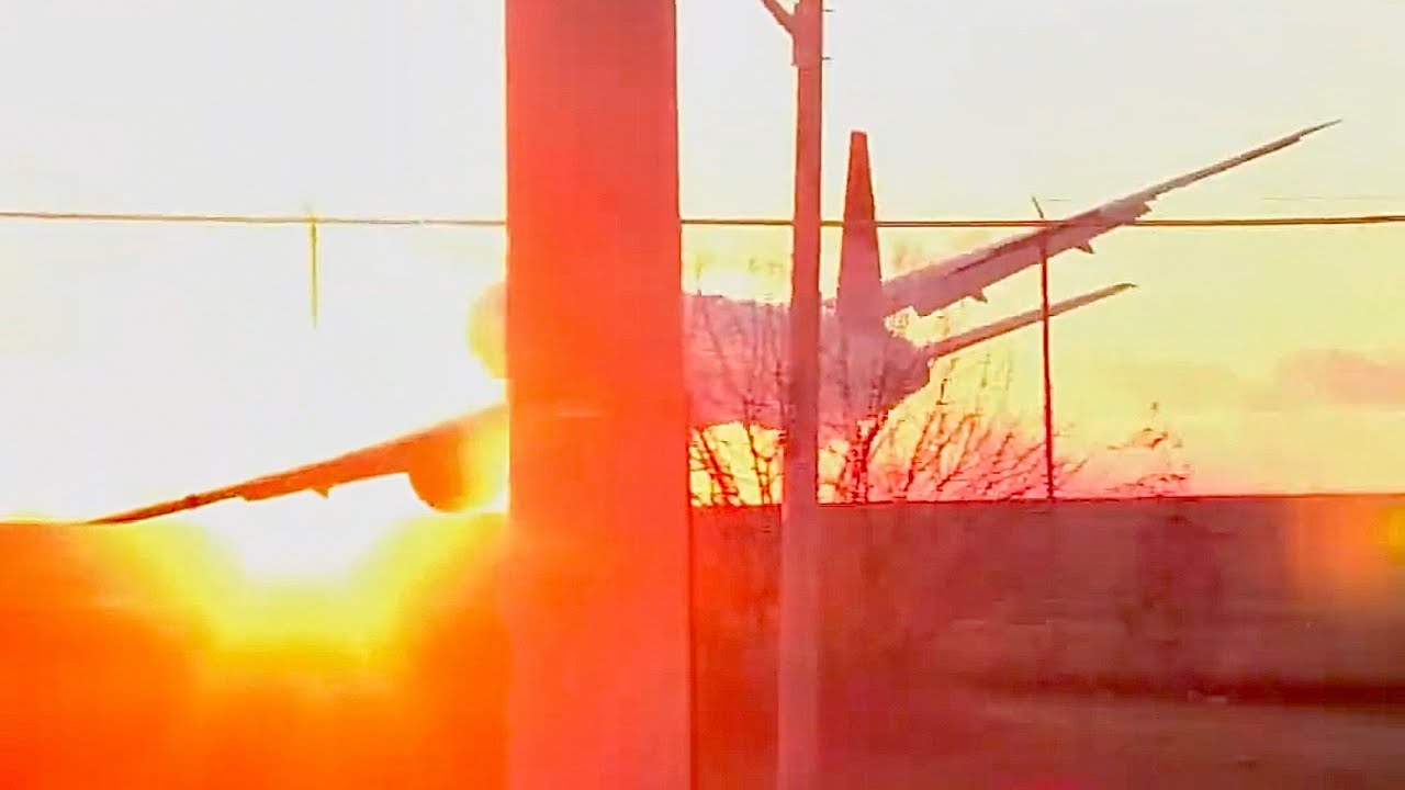 Boeing 777 Landing Mishap | 3 Minutes of Aviation ✈️