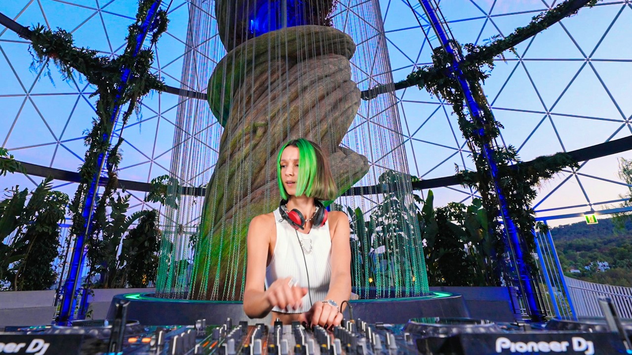 Miss Monique at The Dome, UNVRS Ibiza for Beatport Live