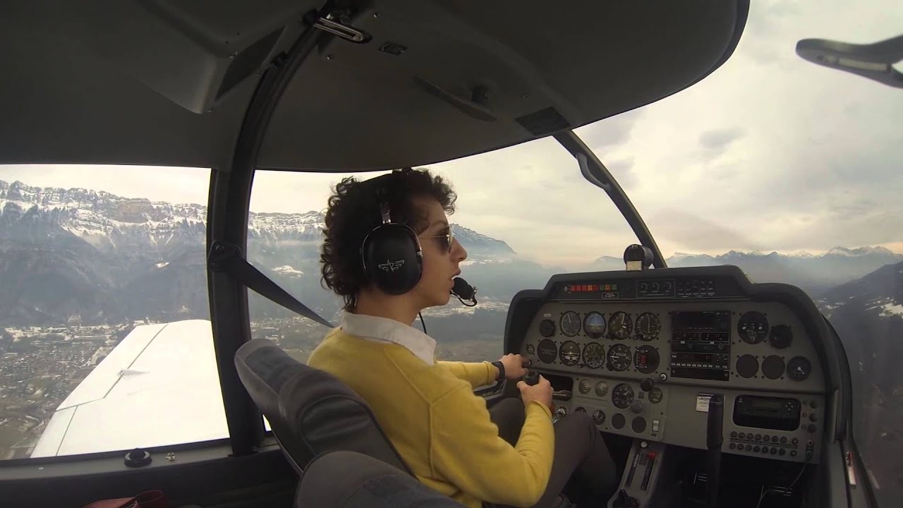 Vol solo Robin DR400 au Versoud (LFLG)