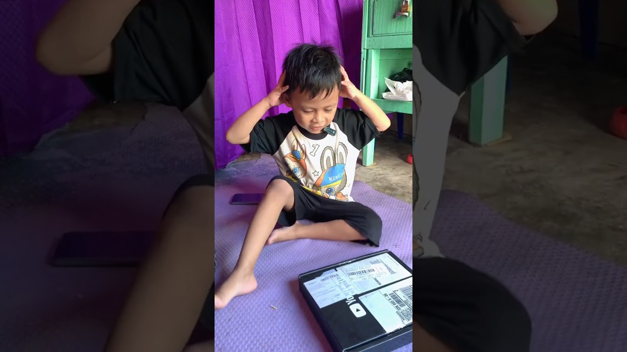 Bocil Terkejut Dapat Kiriman Silver Play Button! π±