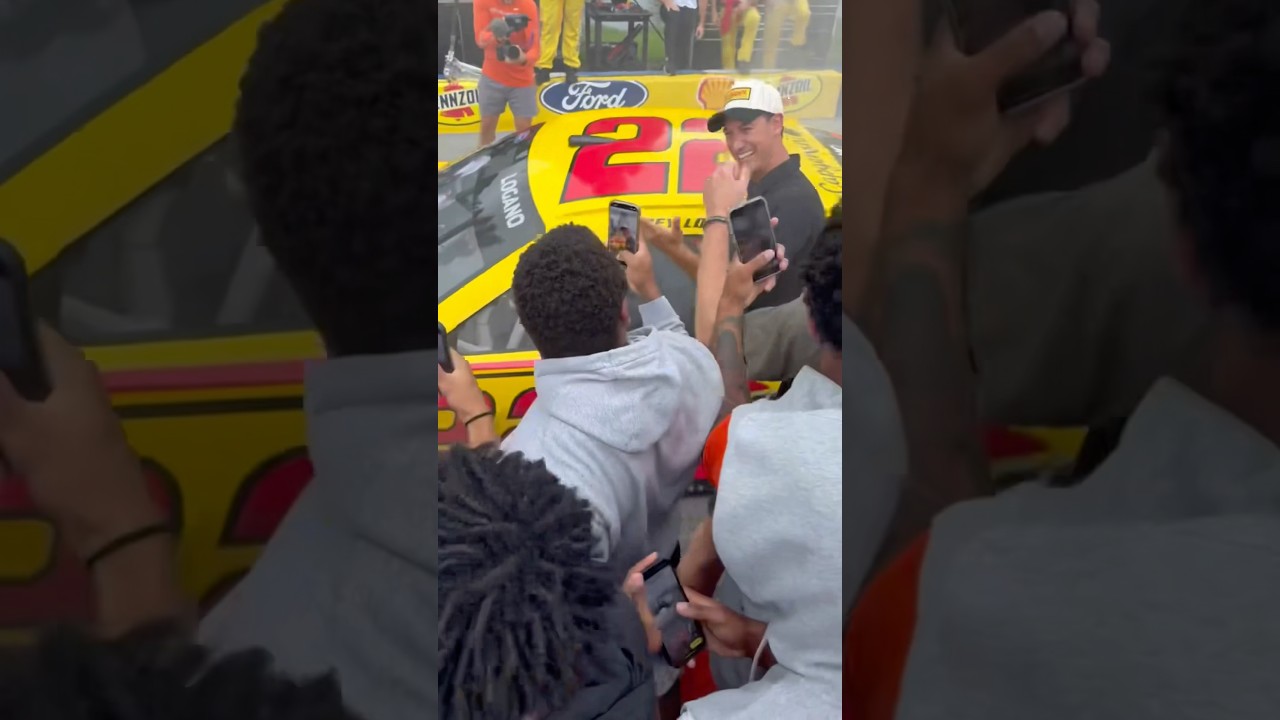 Joey Logano Visits Clemson Football Team 🏈