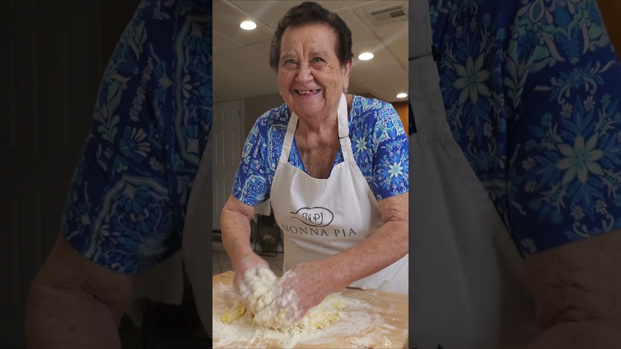 Lasagna Queen in Action! 🇮🇹 Part 1