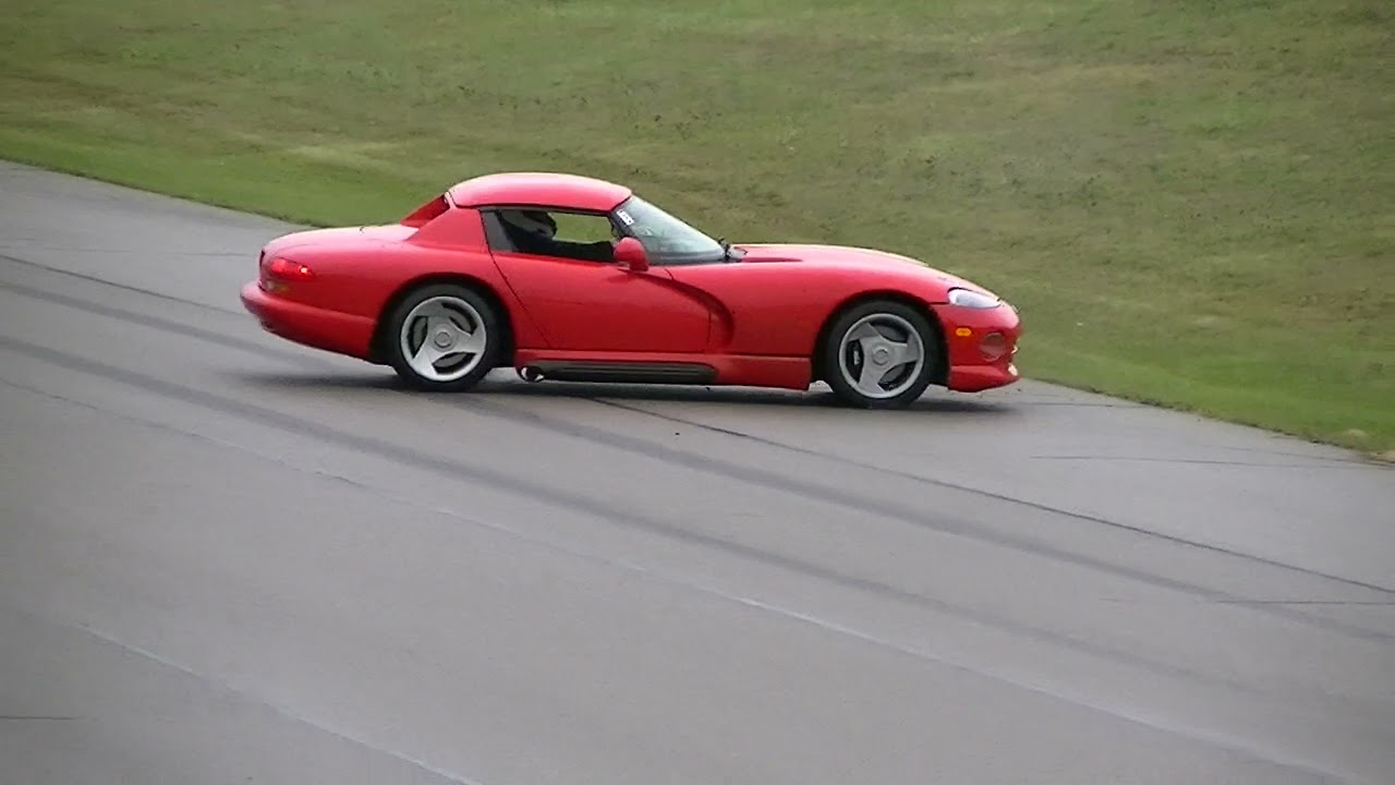 My '94 Dodge Viper Tried to Bite Me 🐍