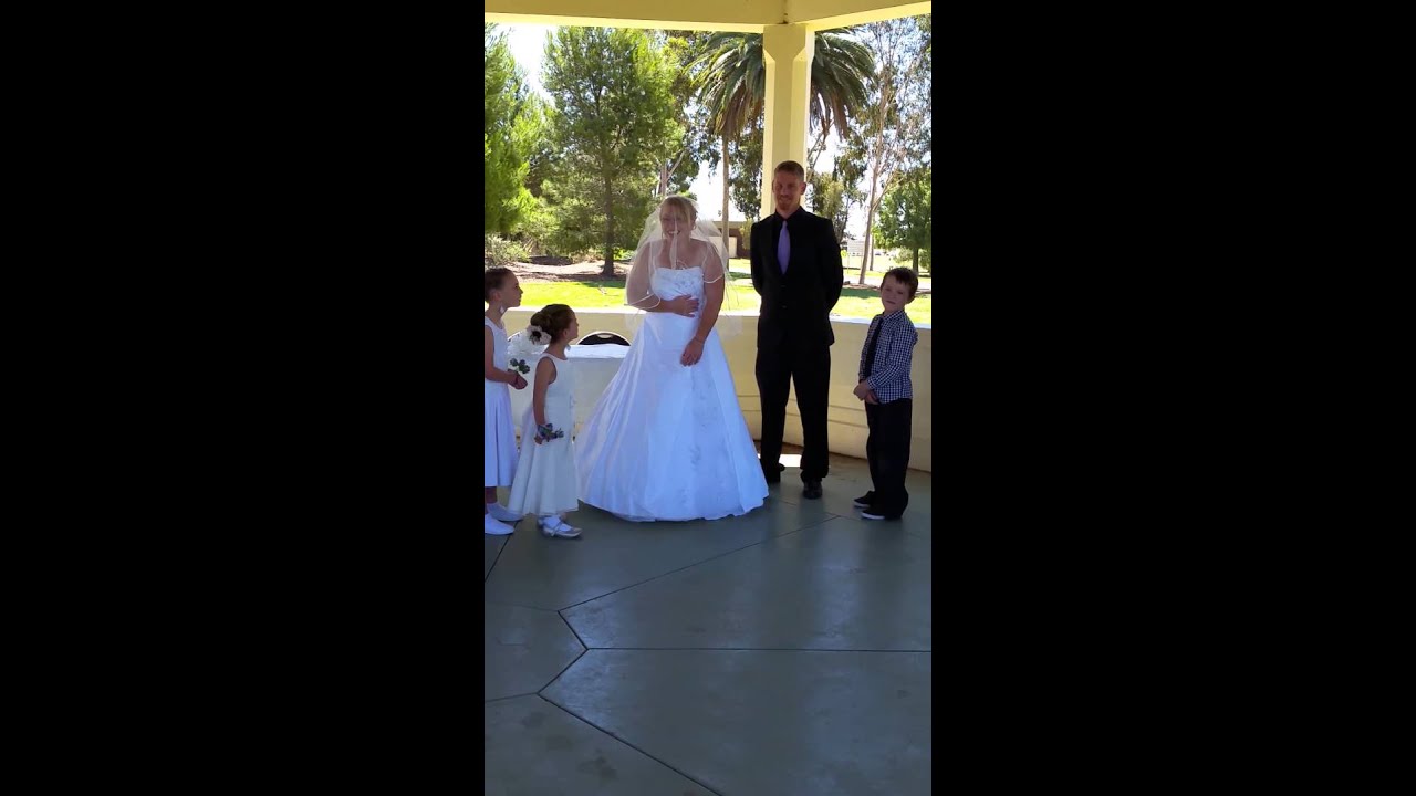Epic Wedding Fails π