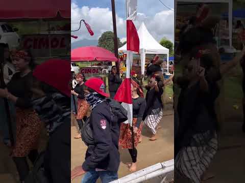 keseruan ceweek cewek cantik di karnaval #karnaval #cewekhitsmasakini #trending #dance #tiktok