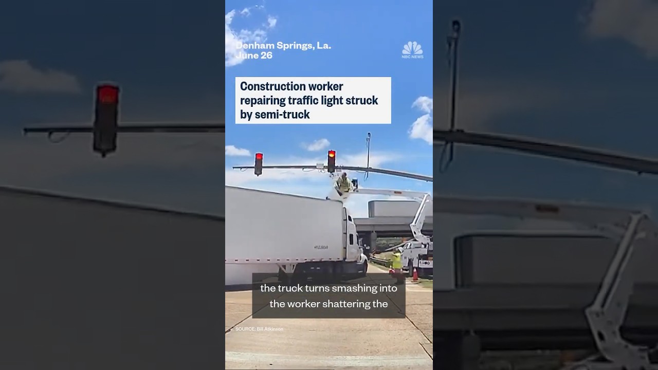 Construction Worker Repairs Traffic Light After Semi-Truck Crash 🚧