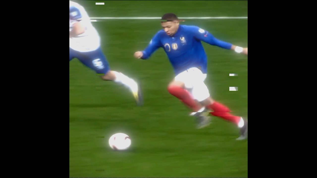 Mbappé's Blazing Speed ⚡