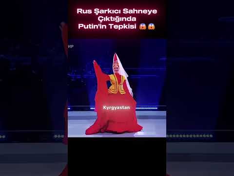 Rus Ćarkıcı Sahneye Ăıkıyor ve Putinđ±đ±#putin #putintĂŒrkçe #rusya #altyazıtĂŒrkçe #short #nato #keĆfet