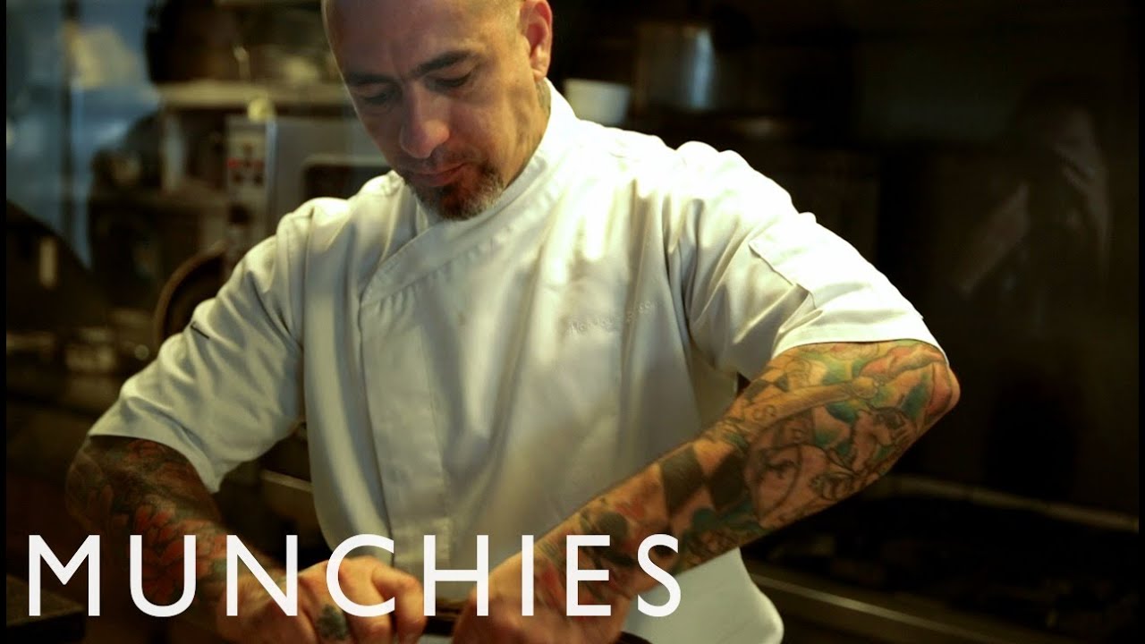 Henrique Fogaça's Night: Hardcore Music & Soft-Shell Crabs 🎸🦀