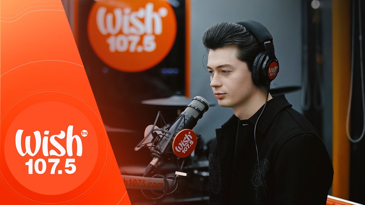 Elliot James Reay Performs 'I Think They Call This Love' Live 🎤