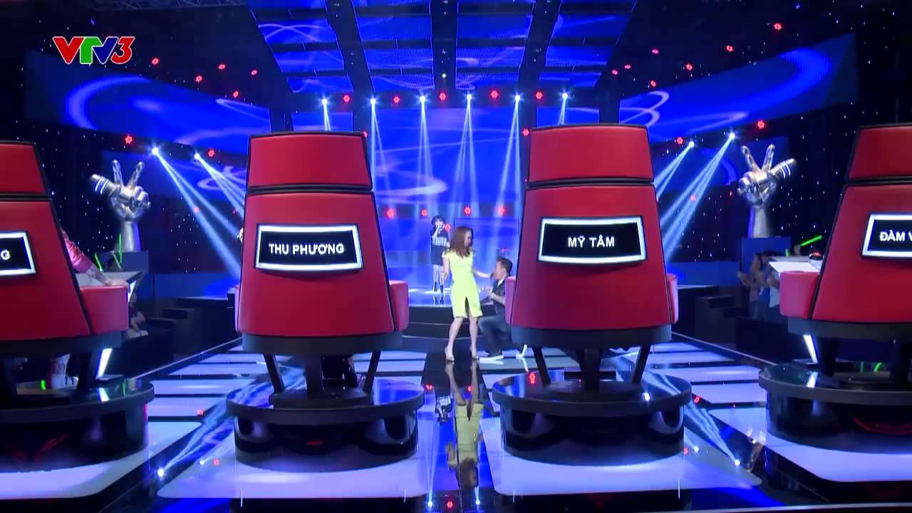 Phùng Khánh Linh's Masked Singing Performance | Việt 2015 S3E1