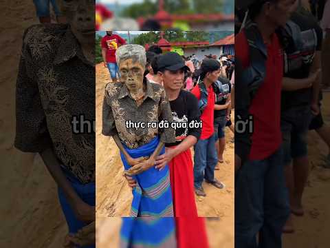 Hủ tục mai táng đặc biệt của người Indonesia khiến ai xem cũng rùng mình 😳