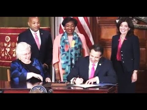 Cuomo Signs Law Expanding Abortion Rights in NY