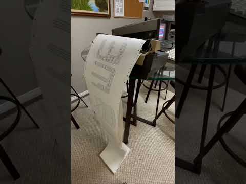 Making a Print Shop banner with a Commodore SX-64 & dot matrix printer #80s #retrocomputing #asmr