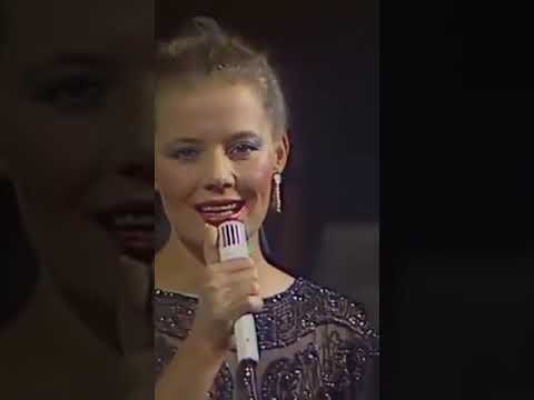 Людмила Сенчина - День рождения #shorts