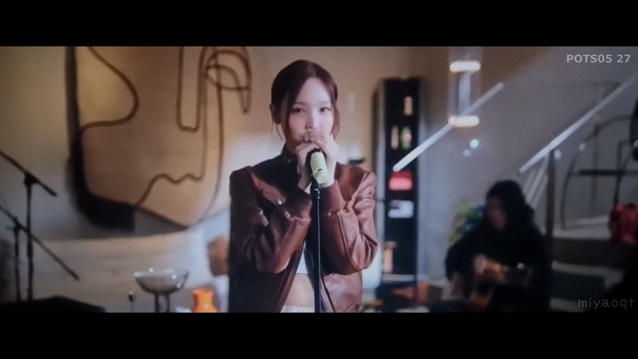 [DOC] NAYEON - STUCK [ONE IN A MILL10N]