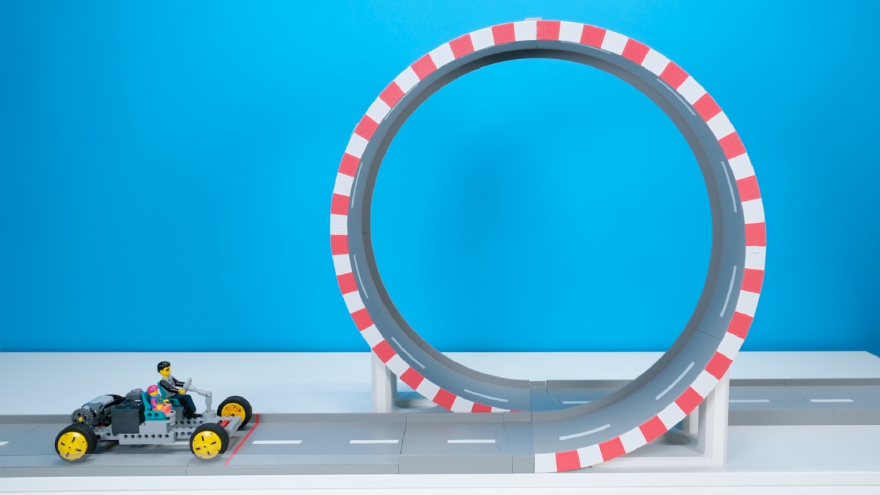 Lego Car vs Bigger Loop