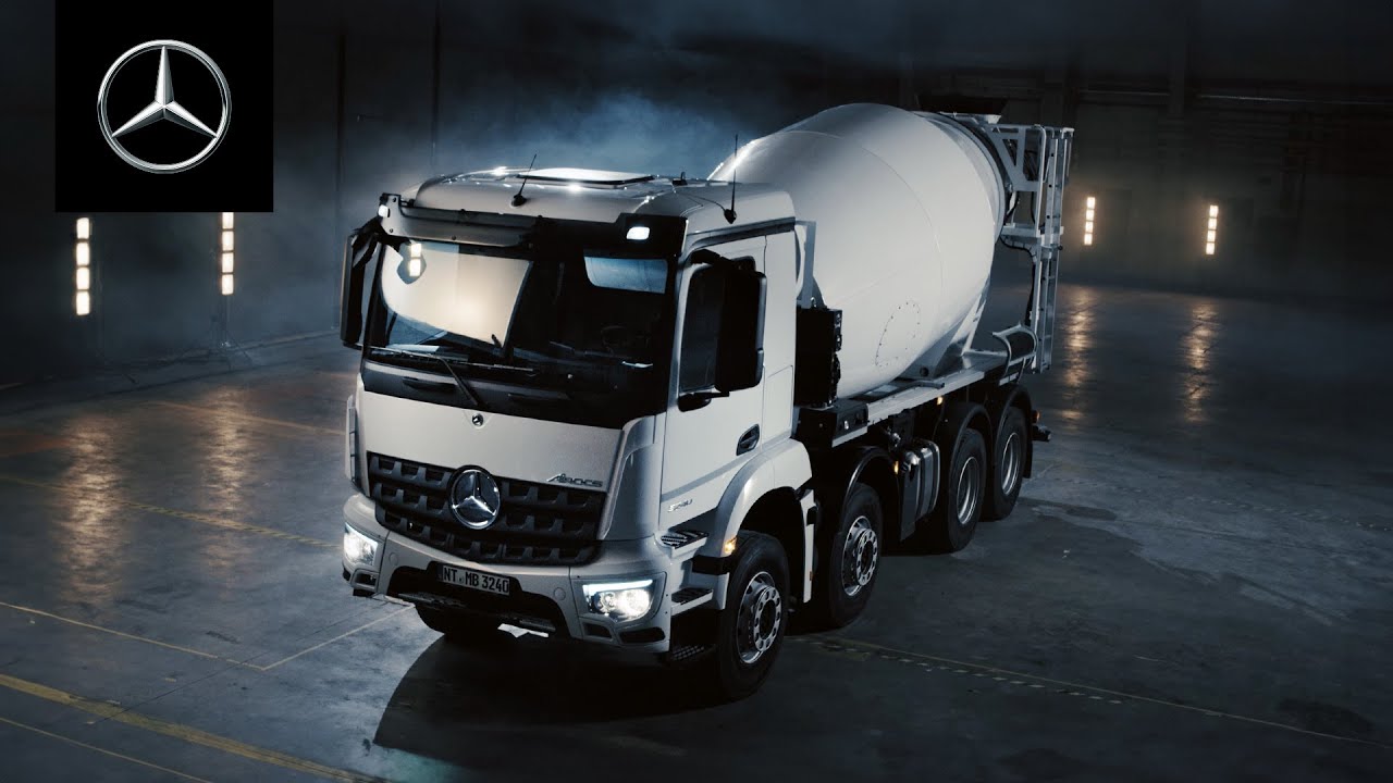 Mercedes-Benz Arocs: Durable & Powerful Truck 🚚