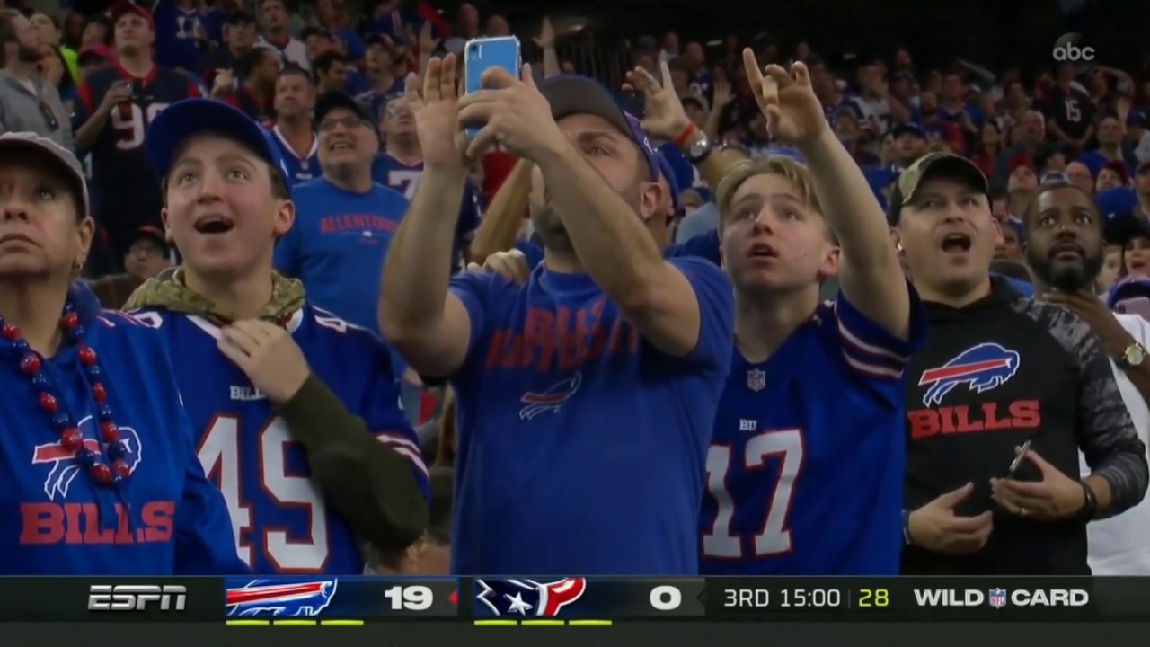 Bills vs. Texans: Near Disaster on Second Half Kickoff 🏈