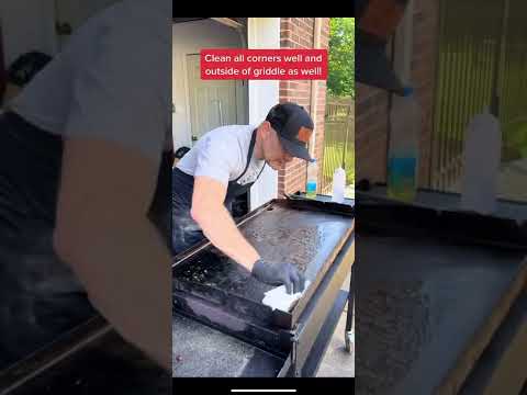 How to clean flat top griddle! #cleaning #griddle #grill #bbq