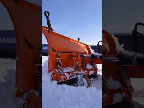 Odśnieżanie ciągnikiem LS MT 3.60 :: LS-Traktor.pl