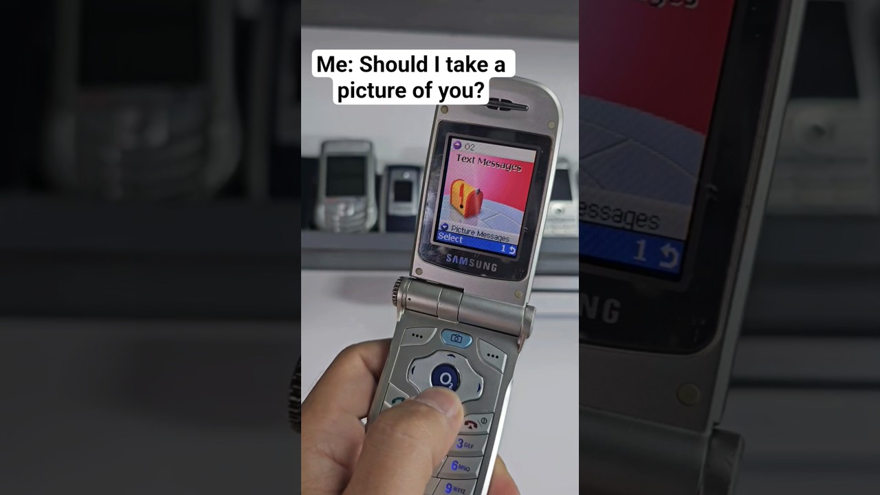 This is how you flexed tech in the early 2000s #samsung #2000s #nostalgia