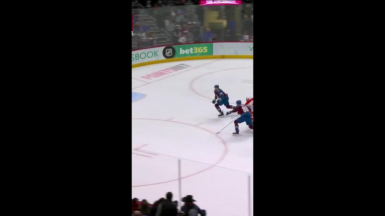 Milan Lucic Knocks Out Kurtis MacDermid 🥊