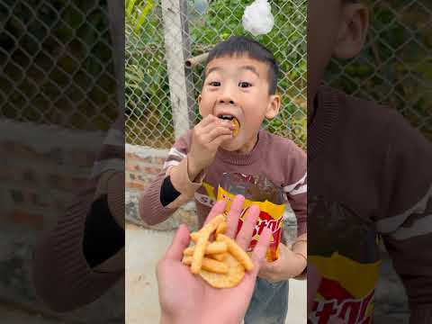 Người mẹ tốt bụng chia sẻ BIM BIM , ớt cay sự kết hợp hoàn hảo #shorts