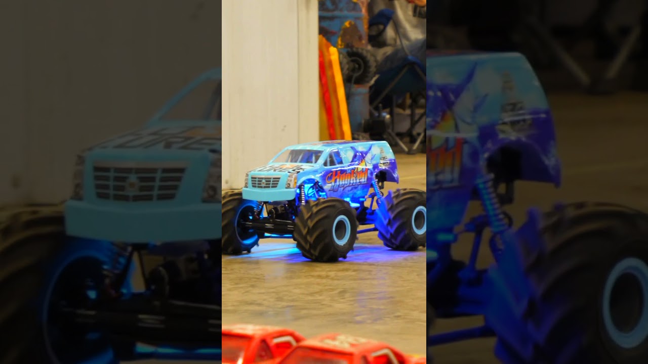 Freestyle RC Monster Truck Action! ๐