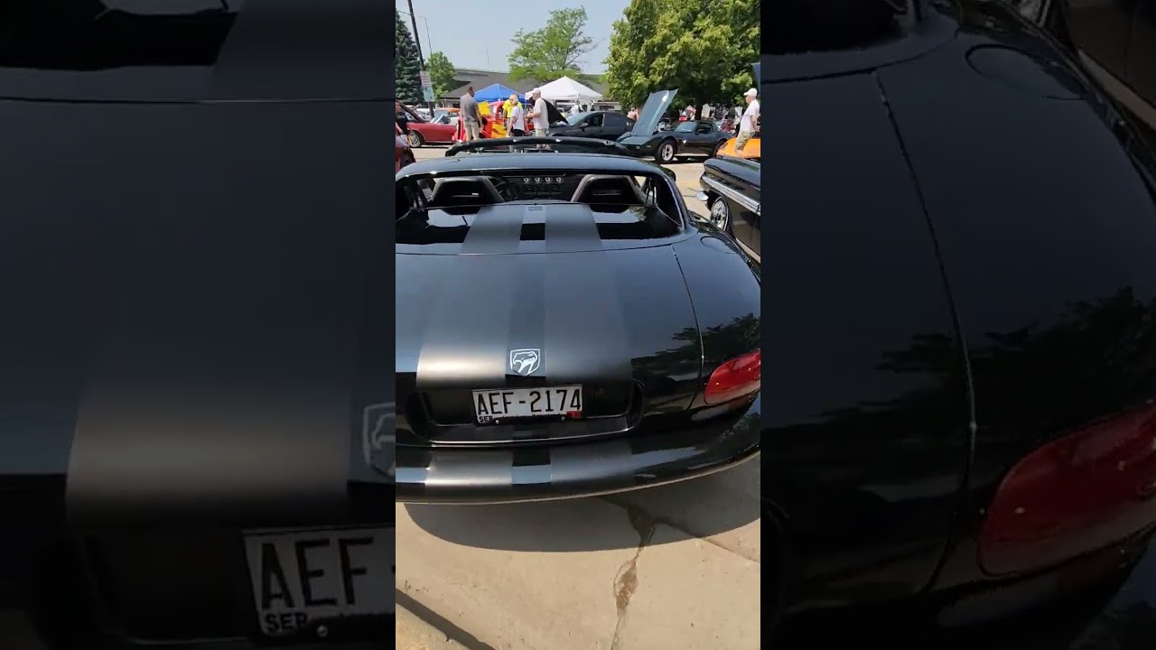 94 Dodge Viper: Classic American Muscle