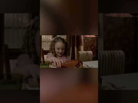 У девочки огромный рот на затылке // тг: @staskinoman