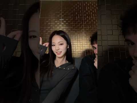 blink 9/26 😉👌 #tzuyu #twice