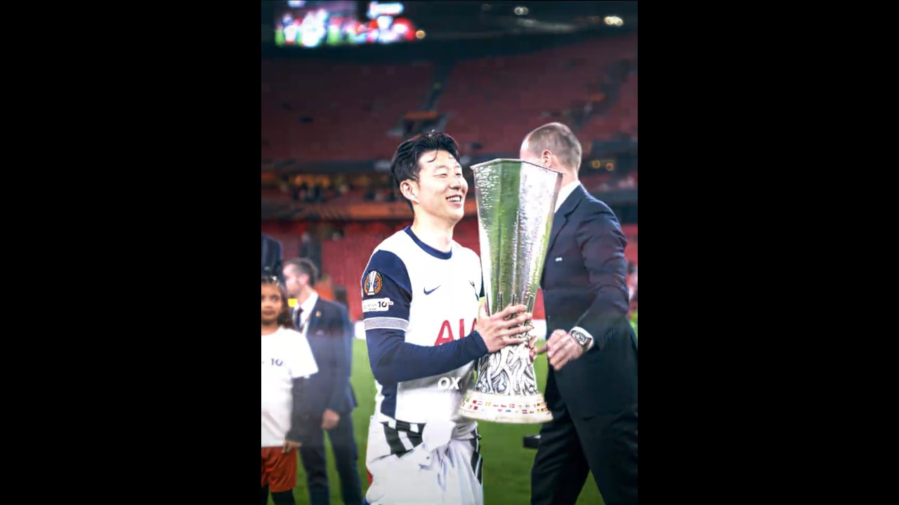 Tottenham Secures First Trophy in Years π