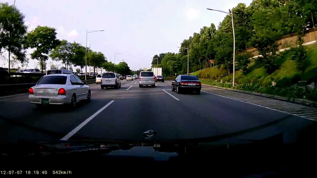 BLACKVUE DASHCAM SAMPLE: DR400G-HD II Front View Sample Day (#1)