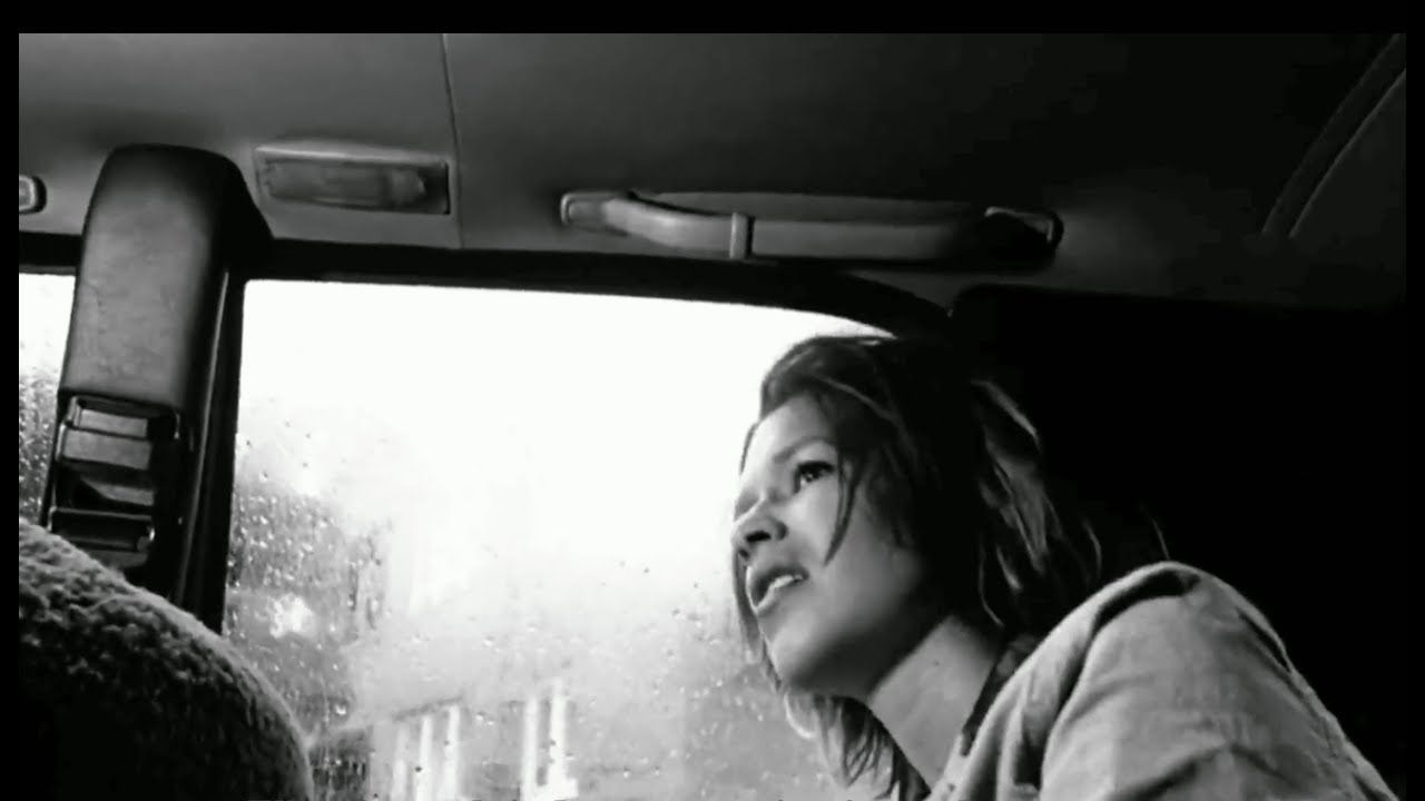 L'Êtrangère - Elle s'appelait Lou 🎶