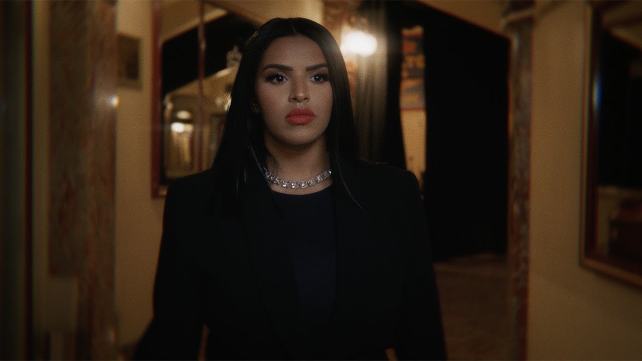 Imen Es - Intro (Clip Officiel) 🎶 Découvrez son nouvel album 'Train de vie' !